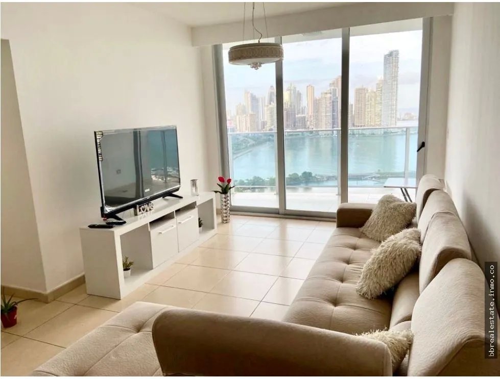 Venta de  apartamento en Avenida Balboa, Ph White