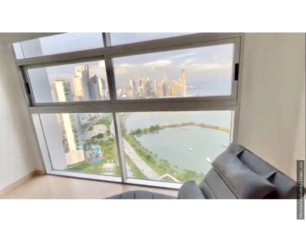 Venta de  apartamento en Avenida Balboa, Ph White