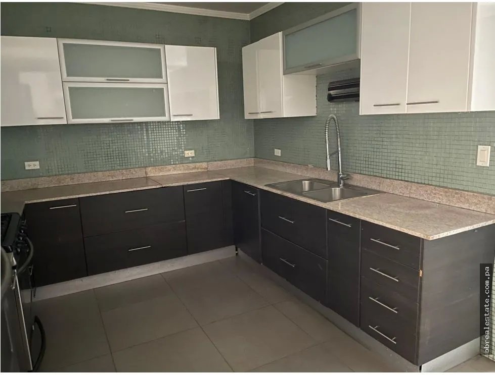 Venta de Apartamento en PH Los Delfines, Avenida Balboa
