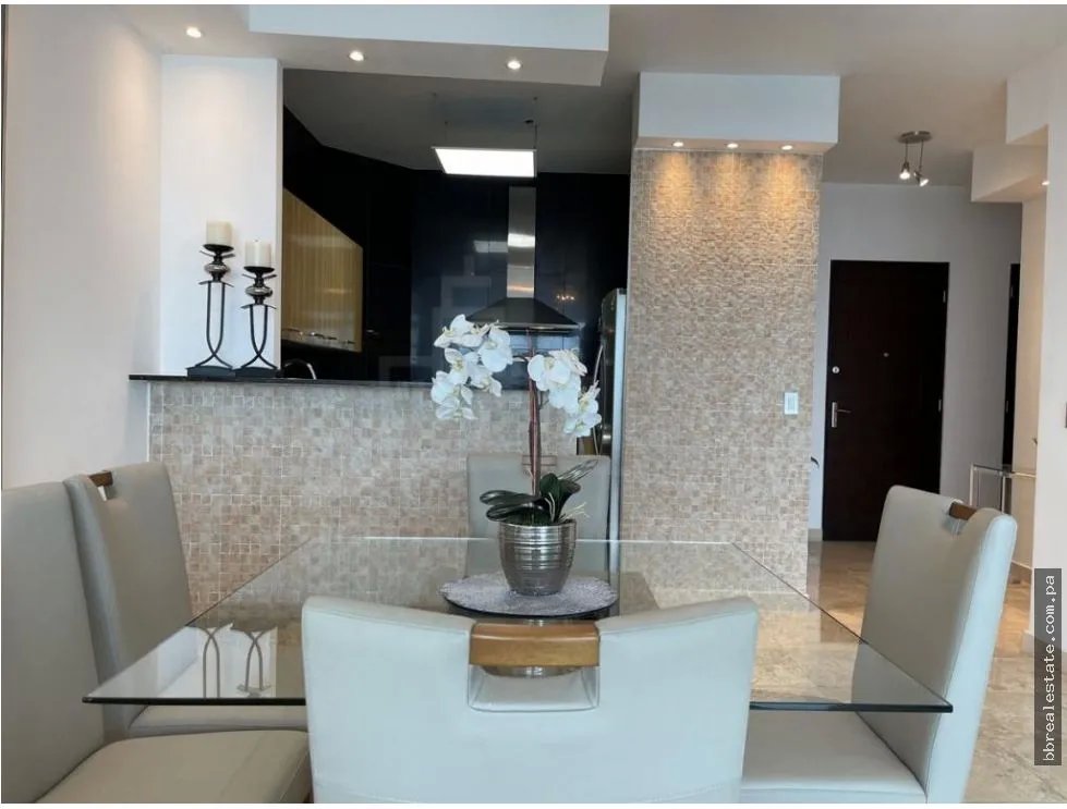 Alquiler de apartamento en Avenida Balboa, Ph Sky