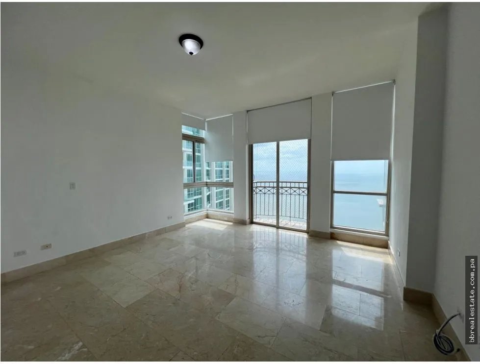 Venta de apartamento en Punta Pacífica, Ph Pacific Point Torre 300