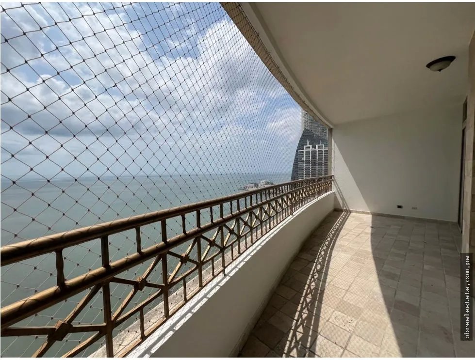 Venta de apartamento en Punta Pacífica, Ph Pacific Point Torre 300