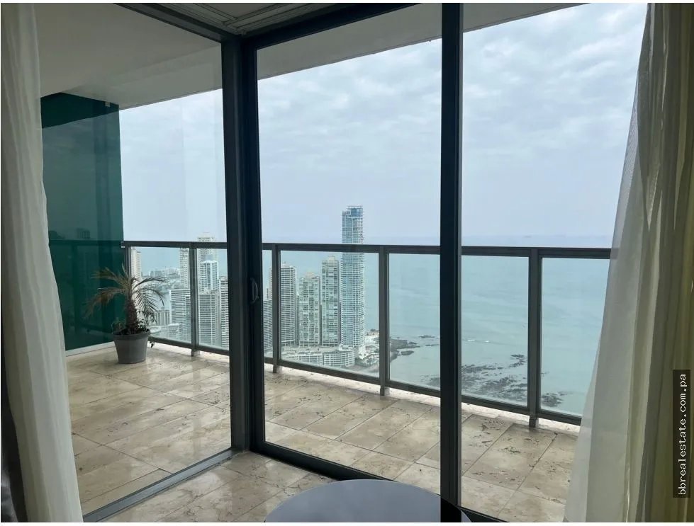 Alquiler de apartamento en Avenida Balboa, Ph Yoo
