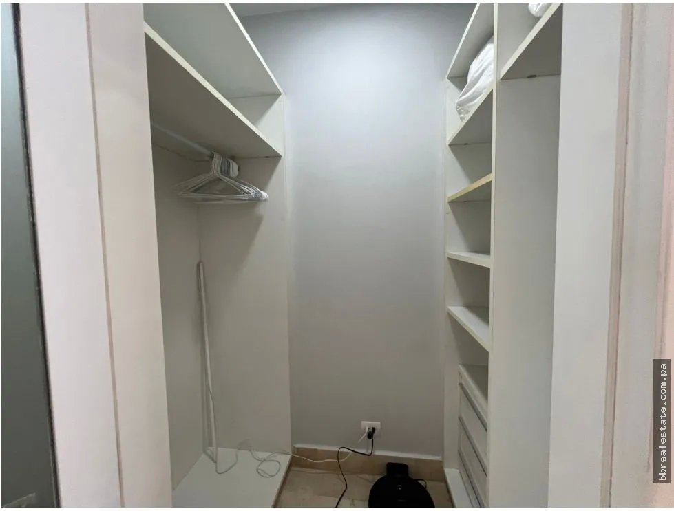 Alquiler de apartamento en Avenida Balboa, Ph Yoo