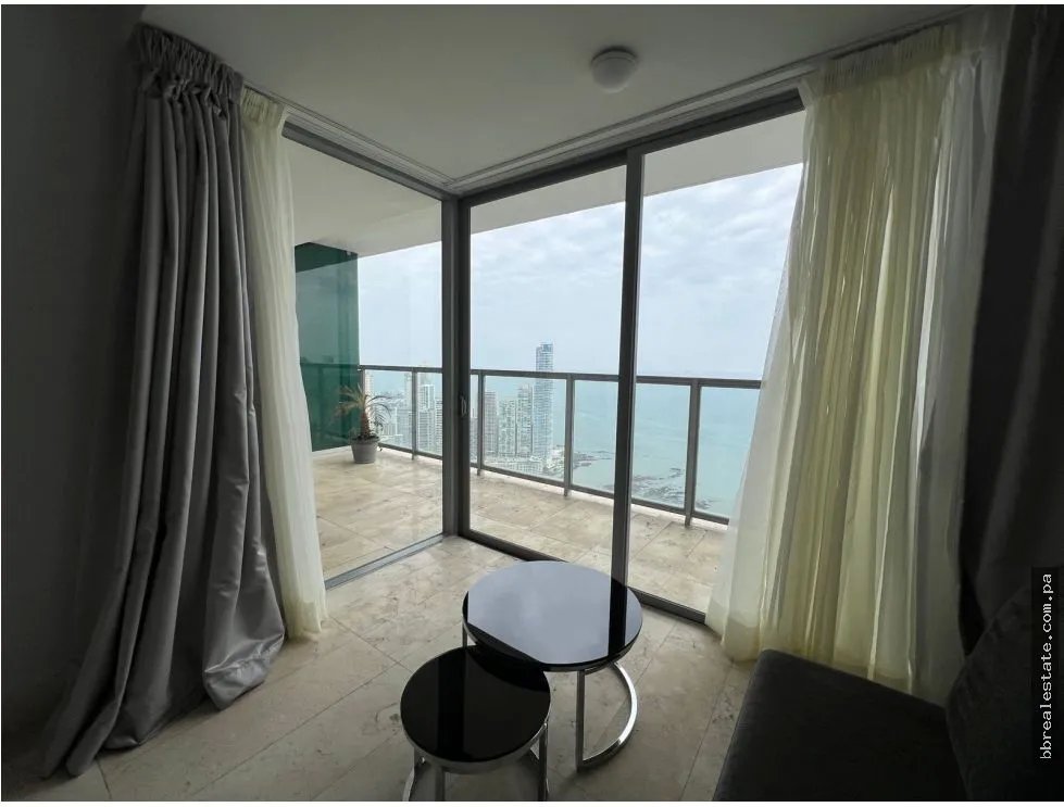 Alquiler de apartamento en Avenida Balboa, Ph Yoo