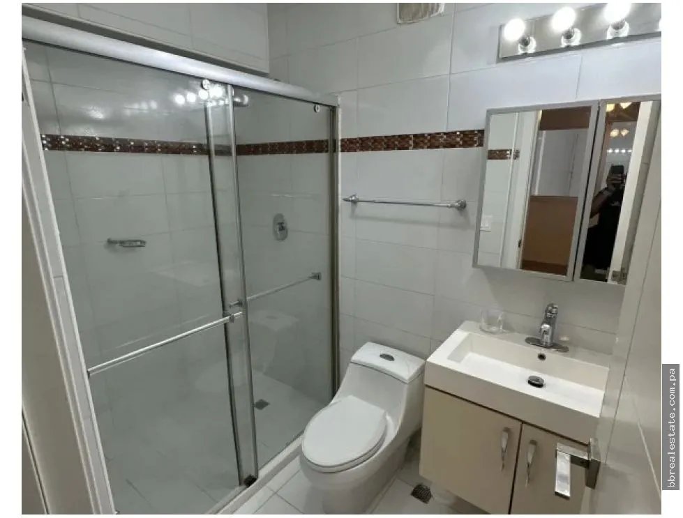 Alquiler de apartamento en Avenida Balboa, P.H. Waters On The Bay