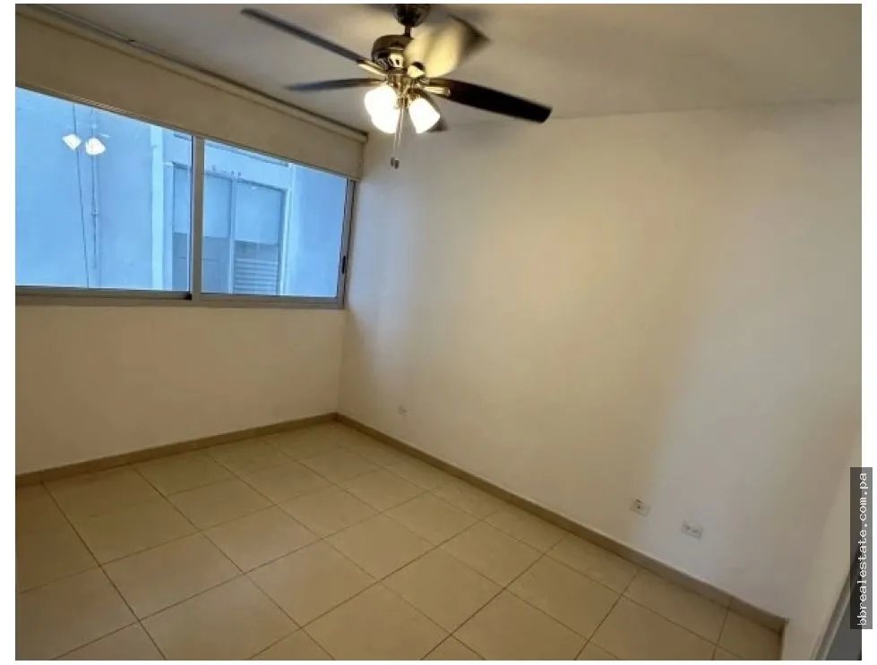 Alquiler de apartamento en Avenida Balboa, P.H. Waters On The Bay