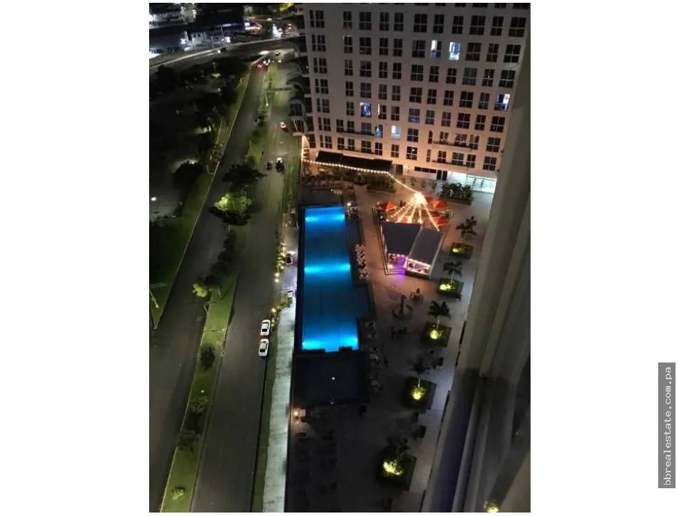 Alquiler de Apartamento Amoblado en PH The Sands, Avenida Balboa