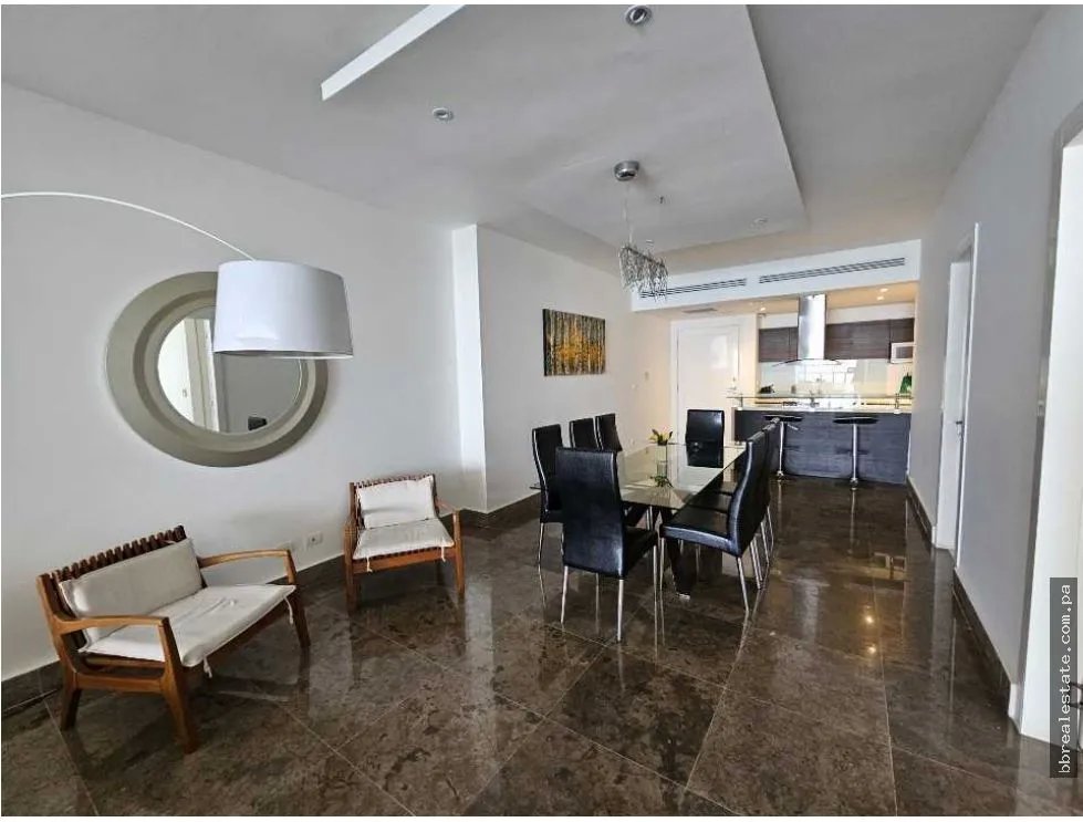 Venta de apartamento Amoblado en Avenida Balboa, Ph Yoo