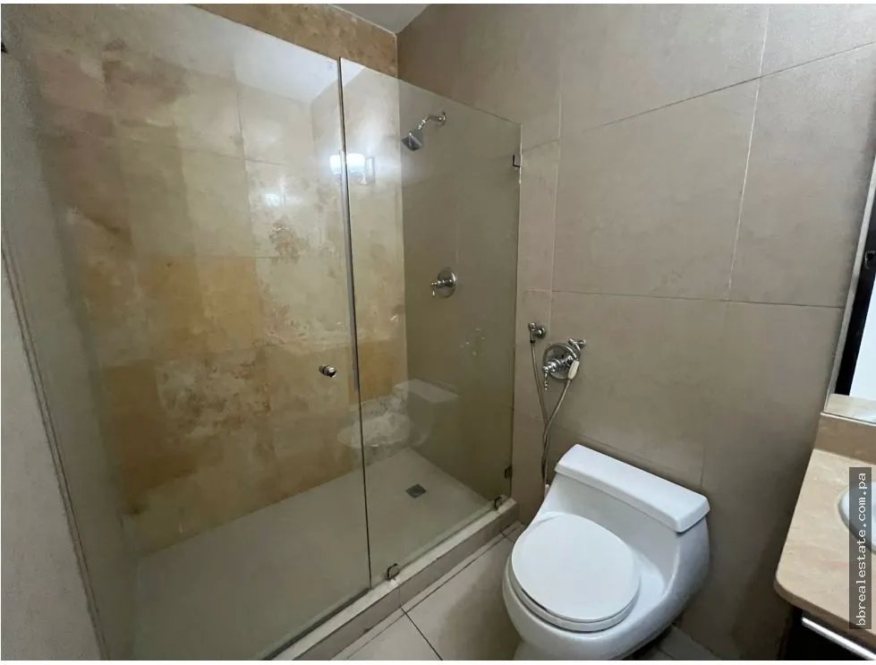 Alquiler de apartamento en Ave. Balboa, Ph Rivage