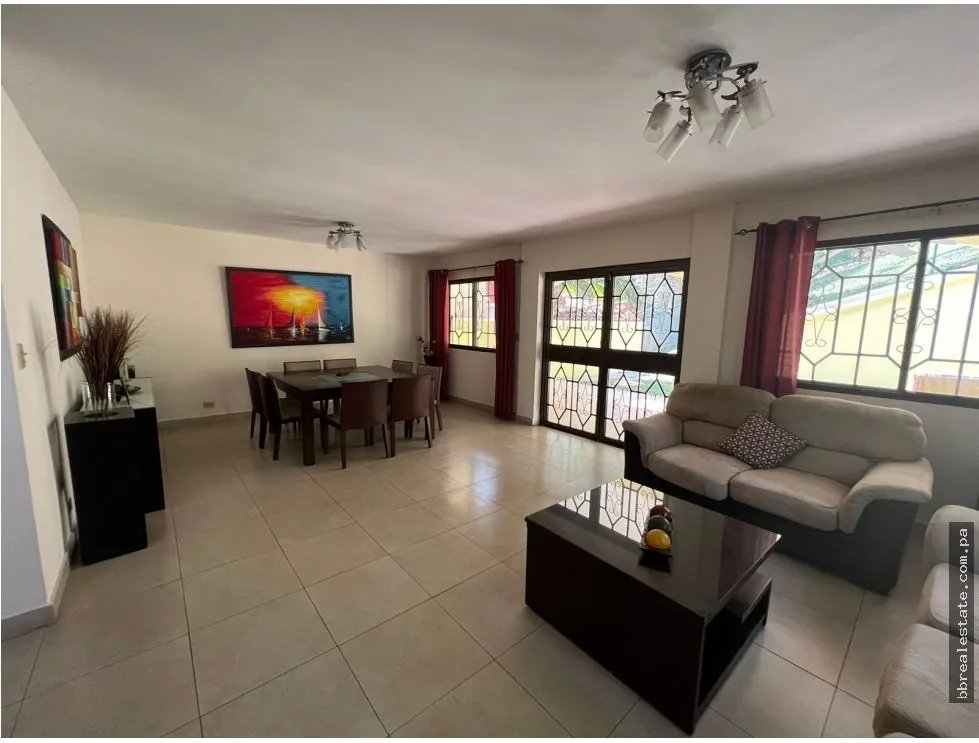 VENTA DE CASA EN ANCÓN