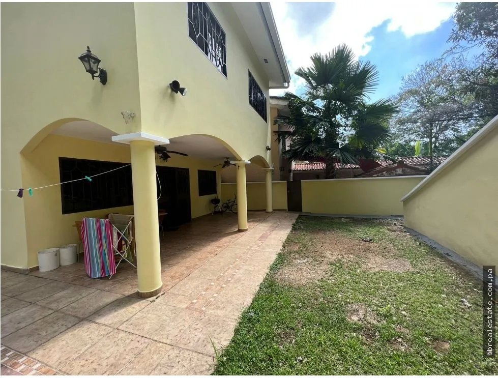 VENTA DE CASA EN ANCÓN