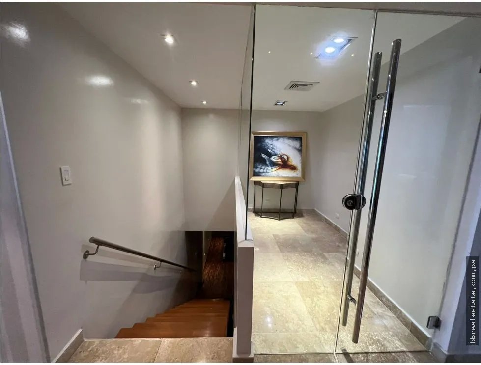 Penthouse for sale in Panama
