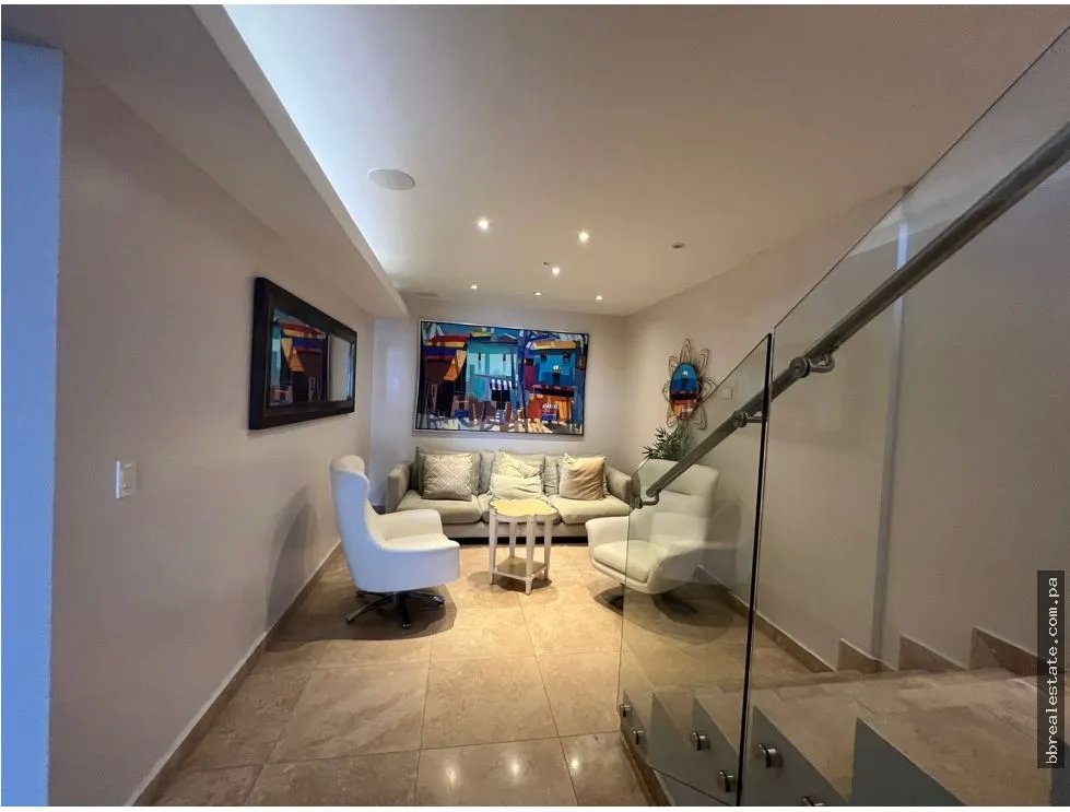 Penthouse for sale in Panama