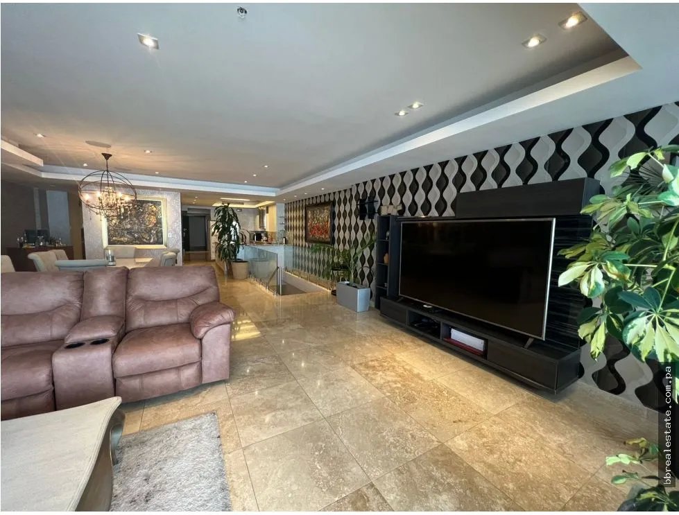 Penthouse for sale in Panama