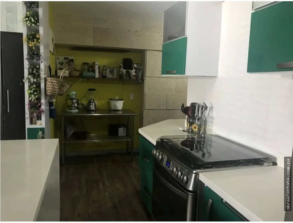 SE VENDE APARTAMENTO EN SAN FRANCISCO, PH SEÑORIAL 50