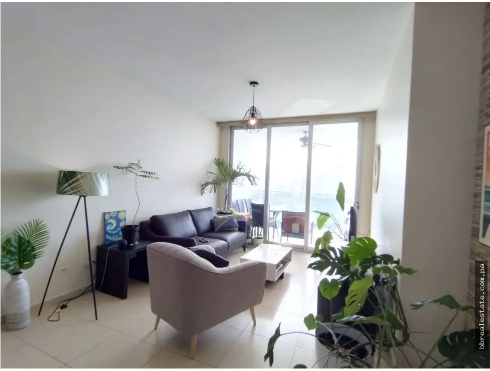 Se vende apartamento en Avenida Balboa, PH White