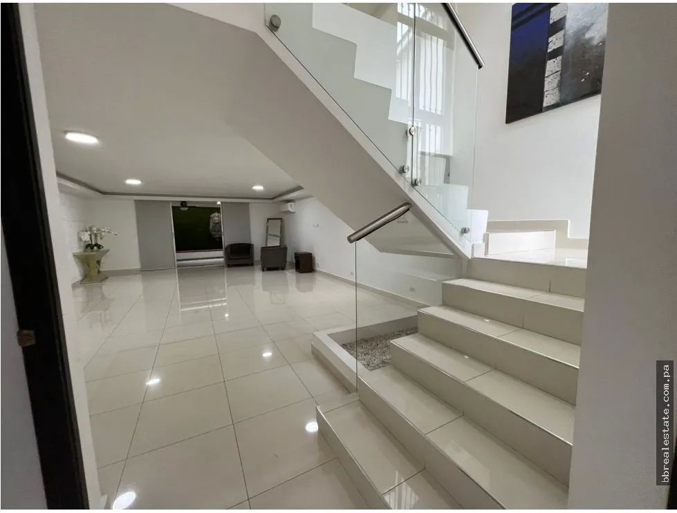 Se Vende Casa Línea Blanca San Francisco