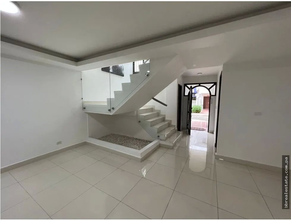 Se Vende Casa Línea Blanca San Francisco