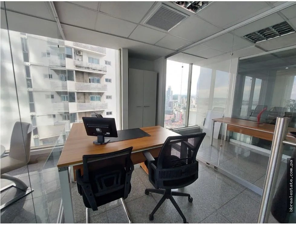 Se Alquila Oficina Amoblada torre Bicsa Esquina Av.Balboa