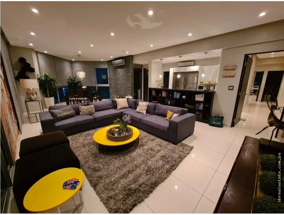 Alquiler de apartamento en San Francisco, PH Keops Tower