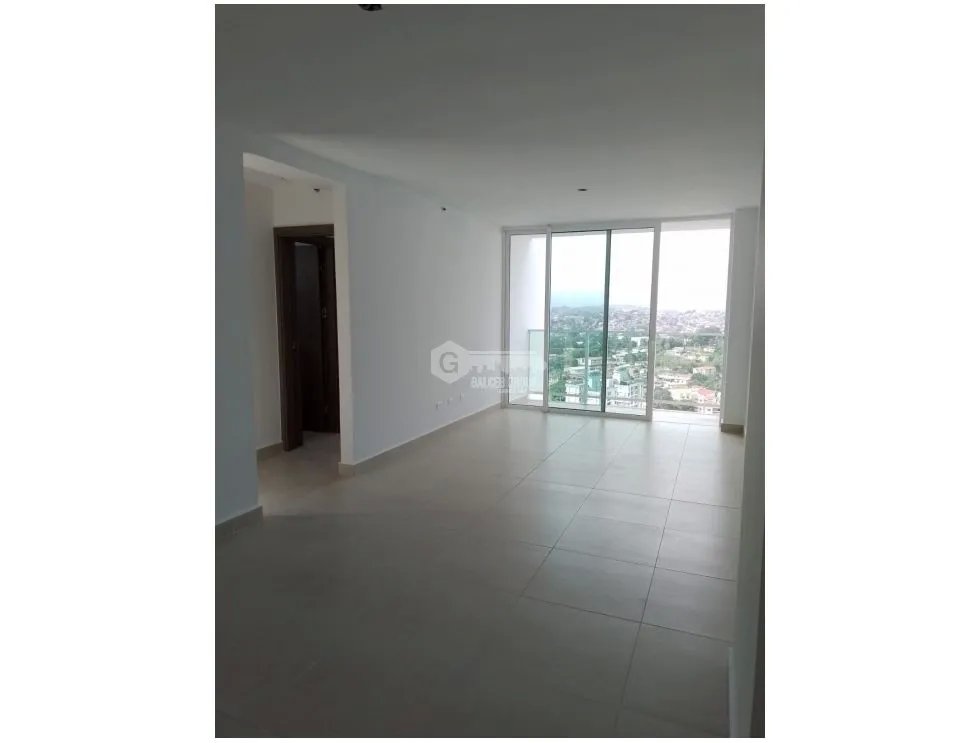 12 DE OCTUBRE / PH CENTERPOINT TOWER / 77M /LINEA BLANCA / BALCON