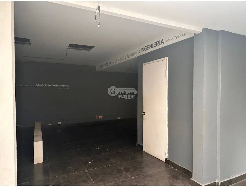 TERRENO CON CASA COMERCIAL / SAN FRANCISCO / 832M / SOBRE VIA
