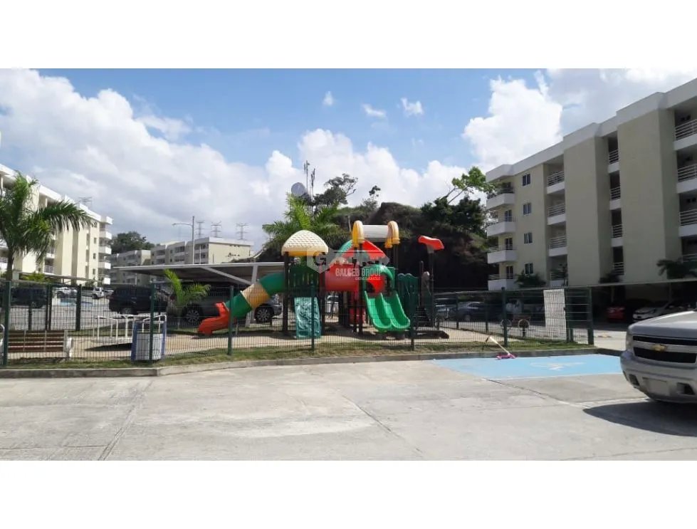 SE VENDE APARTAMENTO EN ANCON / PH ALTAMIRA GARDENS CON BALCON
