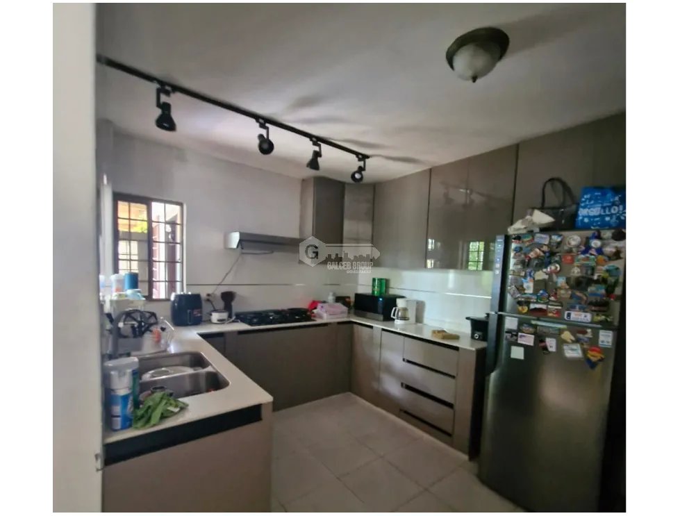 SE VENDE CASA EN LAS CUMBRES PH QUINTAS DEL LAGO CON TERRAZA Y PATIO