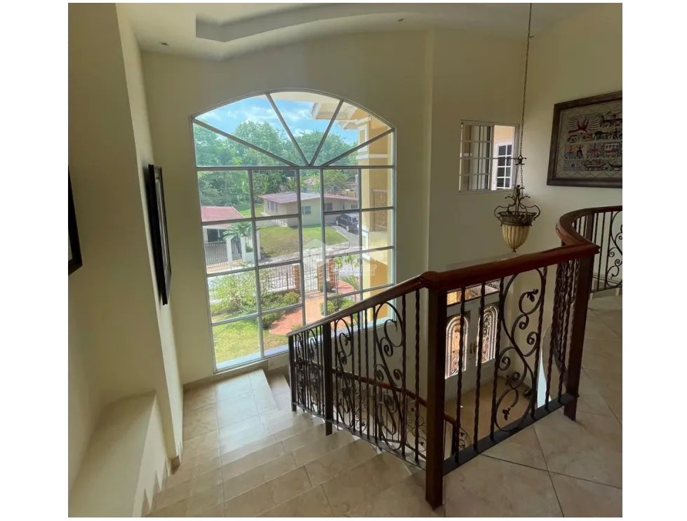 SE VENDE CASA LAS CUMBRES RESIDENCIAL EL ROCIO DE 2 NIVELES Y TERRAZA