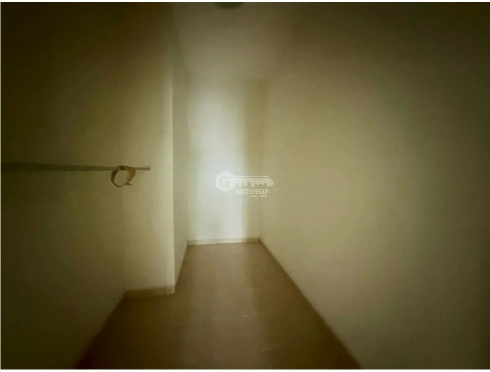 SE VENDE CASA SAN FRANCISCO DE 2 NIVELES CON 10 HABITACIONES Y PISCINA