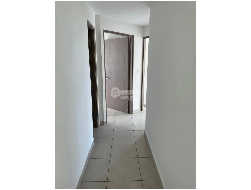 SE VENDE APARTAMENTO PH EL MARE 700 108M CON BALCON Y VISTA PANORAMICA