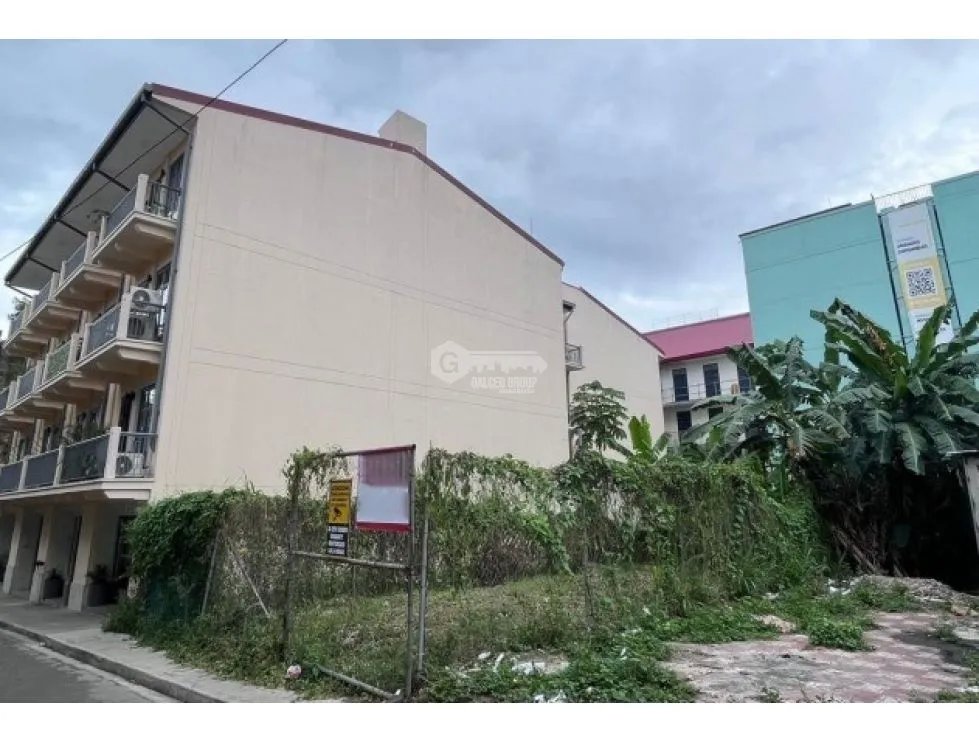 A PASOS DE CASCO VIEJO / PLAZA SANTA ANA / 229m2 / TERRENO DE ESQUINA