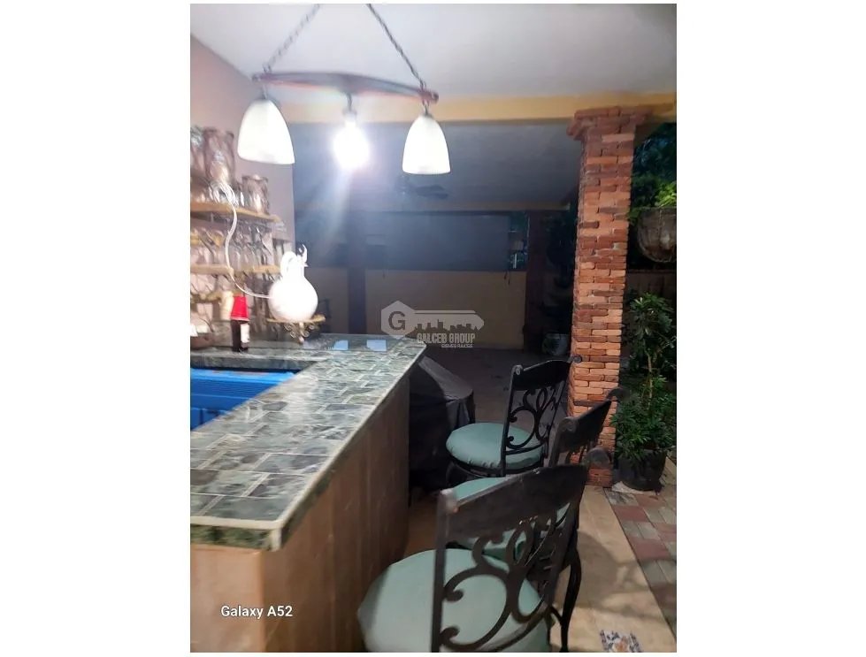 VILLA DE LAS FUENTES II / 400M / 2 PISOS / AMPLIA TERRAZA CON BAR