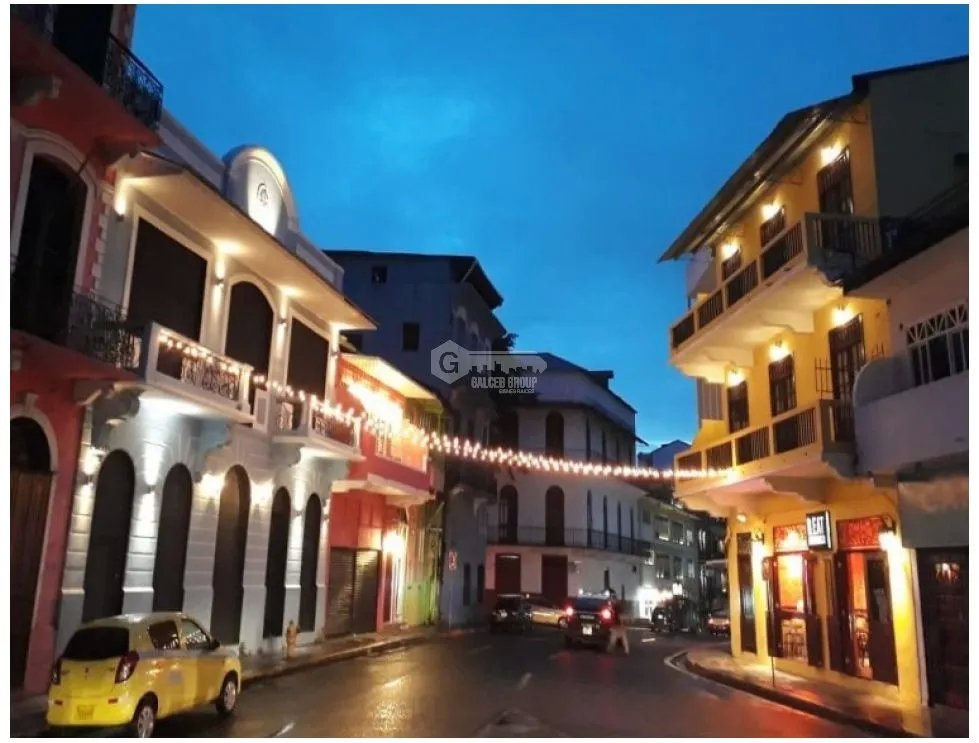 SE VENDE EDIFICIO EN CASCO VIEJO CASA FLOW 300M PARA INVERSION  2 PISO