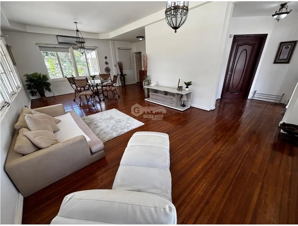 ALQUILER DE CASA 240M EN COLÓN MARGARITA DE 3 HABITACIONES AMOBLADO