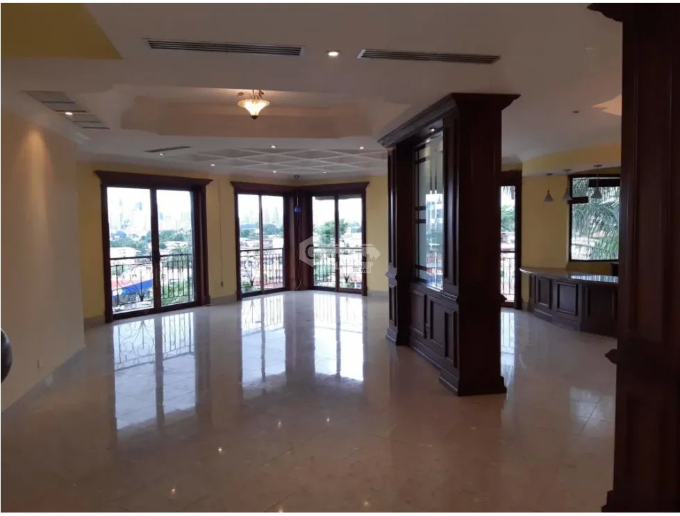 SE VENDE CASA ALTOS DE BETANIA DE 400M CON 3 HABITACION DE 2 NIVELES