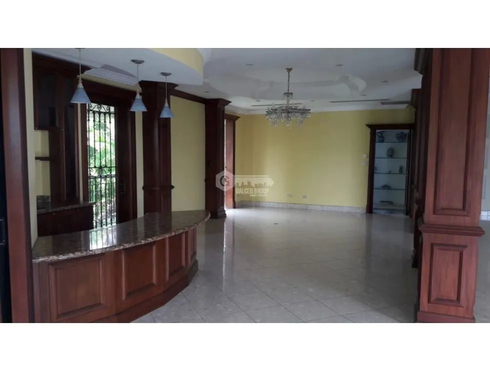 ALTOS DE BETANIA / 400M / 3 HABITACIONES / 2 NIVELES / 4 PARKING