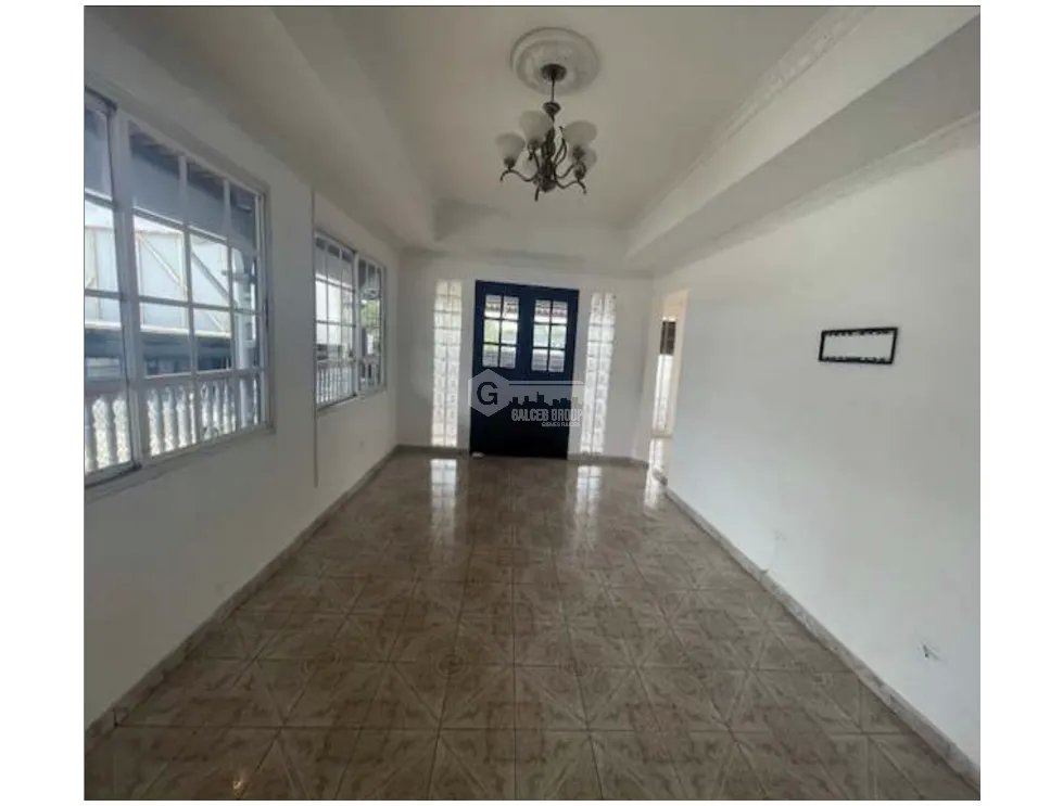 SE VENDE LOCAL COMERCIAL EN LA CHORRERA SOBRE AVENIDA LIBERTADOR