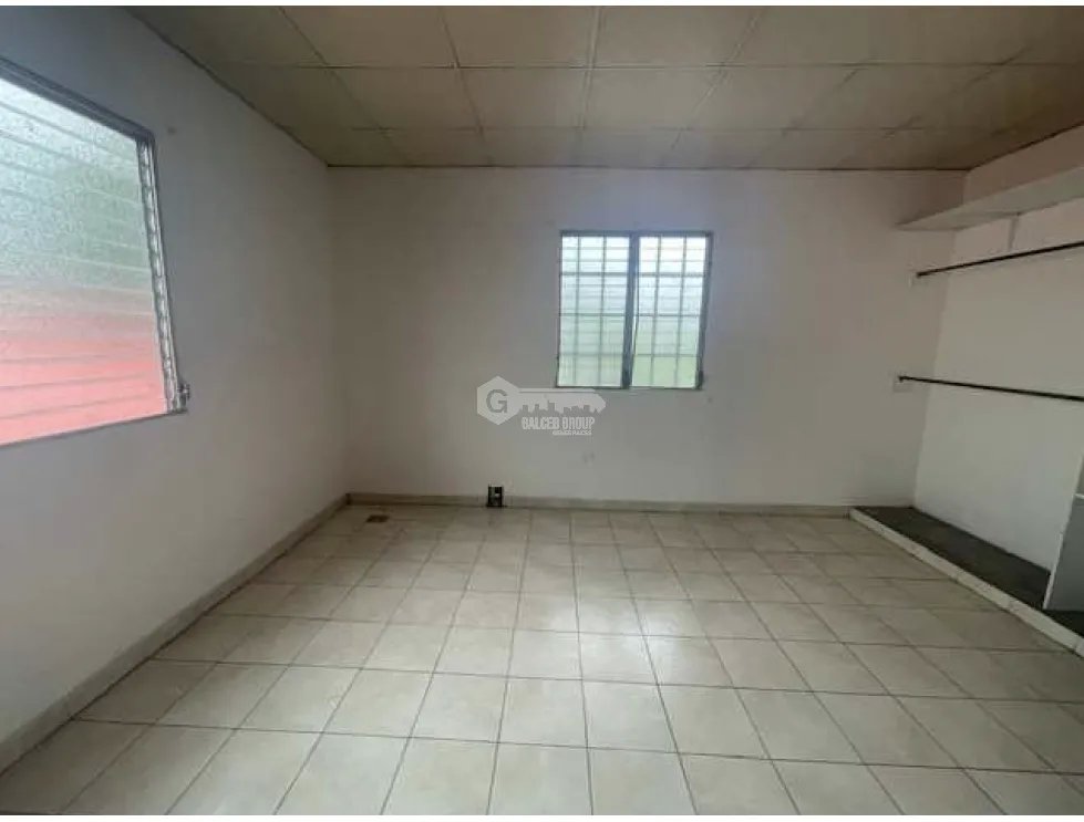 SE VENDE LOCAL COMERCIAL EN LA CHORRERA SOBRE AVENIDA LIBERTADOR