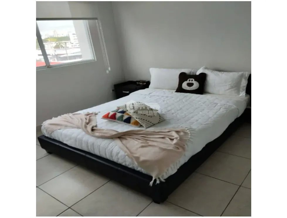 SE VENDE EN PARQUE LEFEVRE PH PRISMA 3 HABITACION CON BALCON