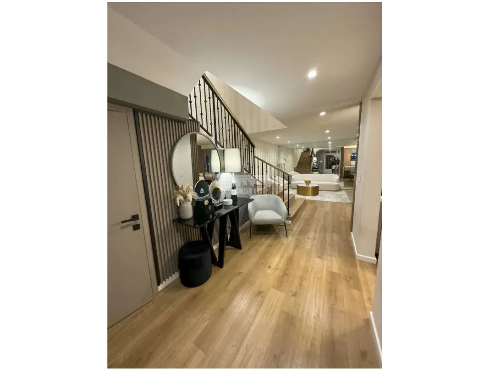 SE VENDE CASA EN VILLA LUCRE URB. ALTOS DE SAN RAFAEL CON PISCINA