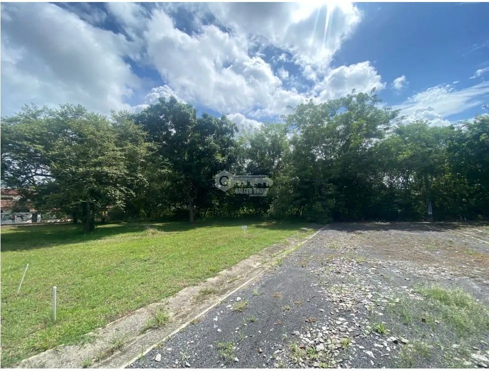CHAME / LA COLONIA / TERRENO / 900M  / GARITA  / AREA SOCIAL