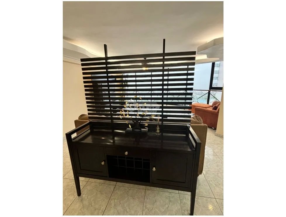 SE VENDE APARTAMENTO EN BELLA VISTA PH ROCA MAR CON VISTA AL MAR
