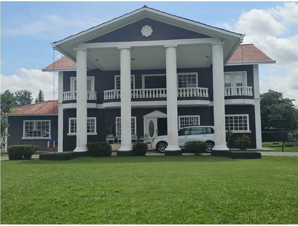 Single Family House for sale in David