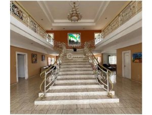 Single Family House for sale in David