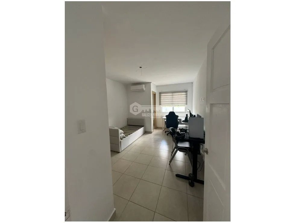 BRISAS DEL GOLF / PH AVENTURA / 180M / 4 HABITACIÓN / TERRAZA