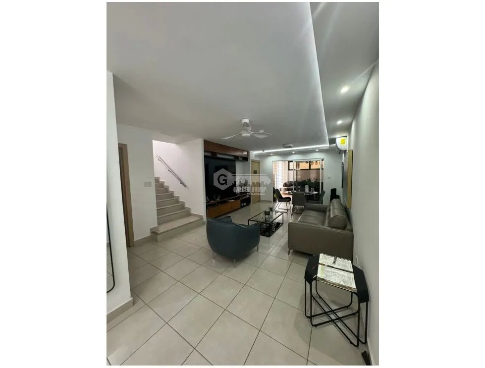 BRISAS DEL GOLF / PH AVENTURA / 180M / 4 HABITACIÓN / TERRAZA