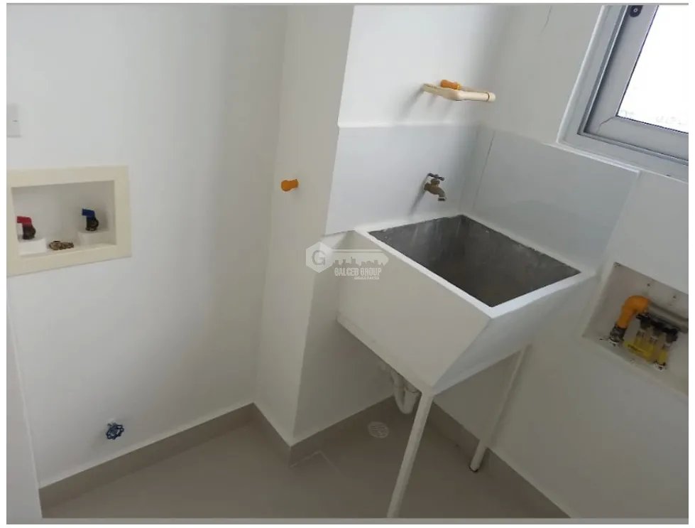 SE VENDE APARTAMENTO EN PH LOS PUEBLOS TOWER DE 2 HABITACION Y PISCINA