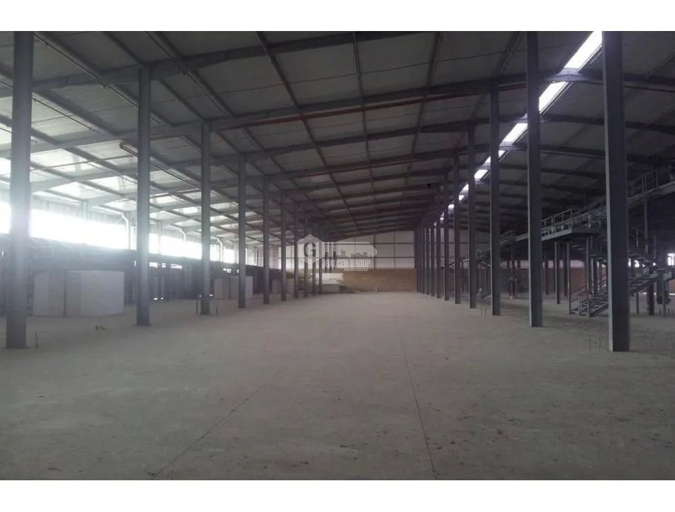 SE VENDE GALERA DE 1603M EN PARQUE INDUSTRIAL MILLA 8 CON MEZANINNE